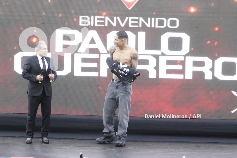 FBL-PRESENTACION-PAOLO-GUERRERO