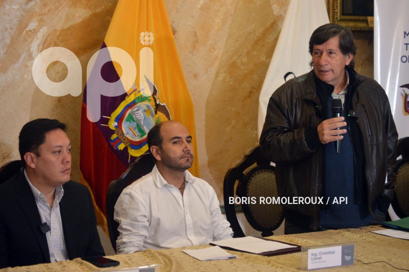 CUENCA-SUSCRIPCION CONVENIOS-RED VIAL-AZUAY