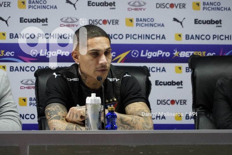 FBL-PRESENTACION-PAOLO-GUERRERO