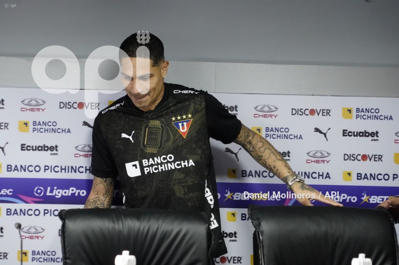 FBL-PRESENTACION-PAOLO-GUERRERO