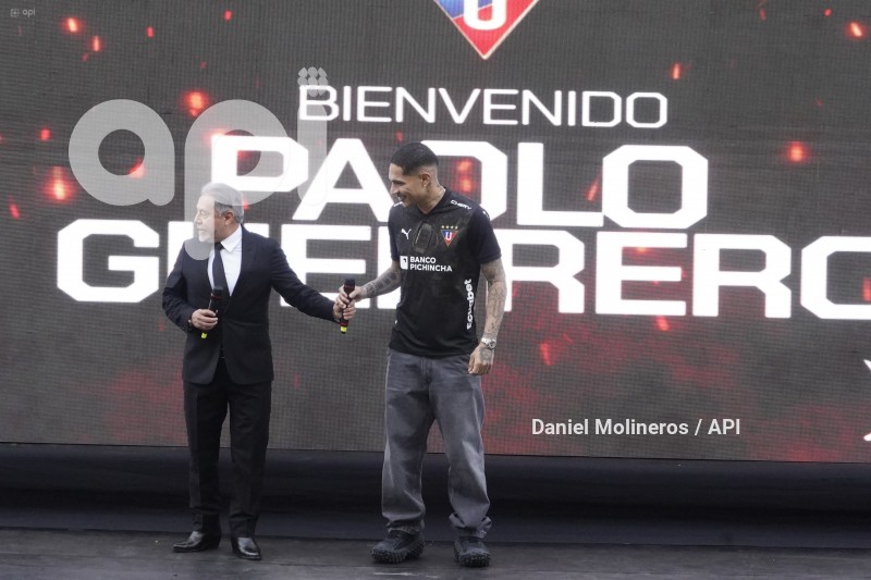 FBL-PRESENTACION-PAOLO-GUERRERO