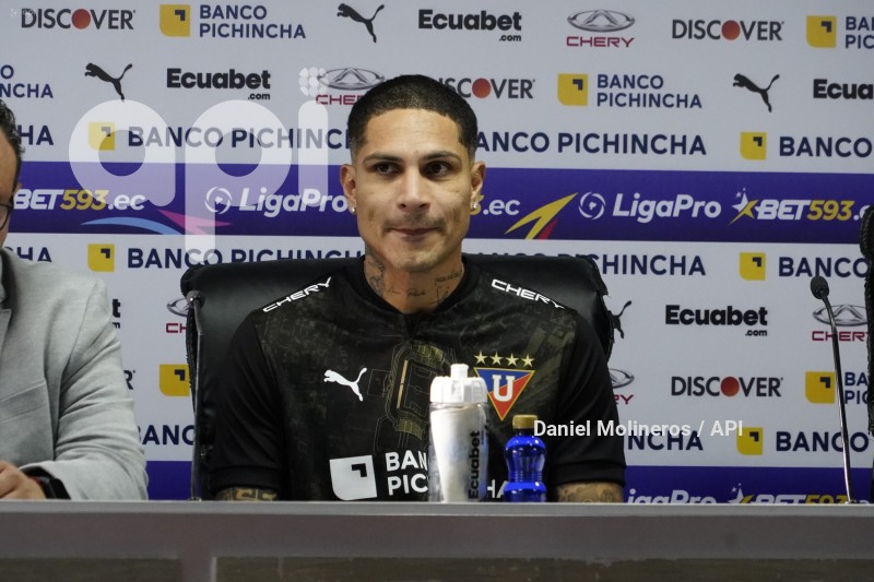 FBL-PRESENTACION-PAOLO-GUERRERO