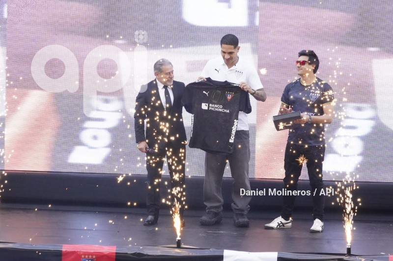 FBL-PRESENTACION-PAOLO-GUERRERO