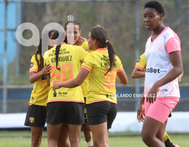 FBL-SUPERLIGA-FEMENINA-NANAS-BARCELONA