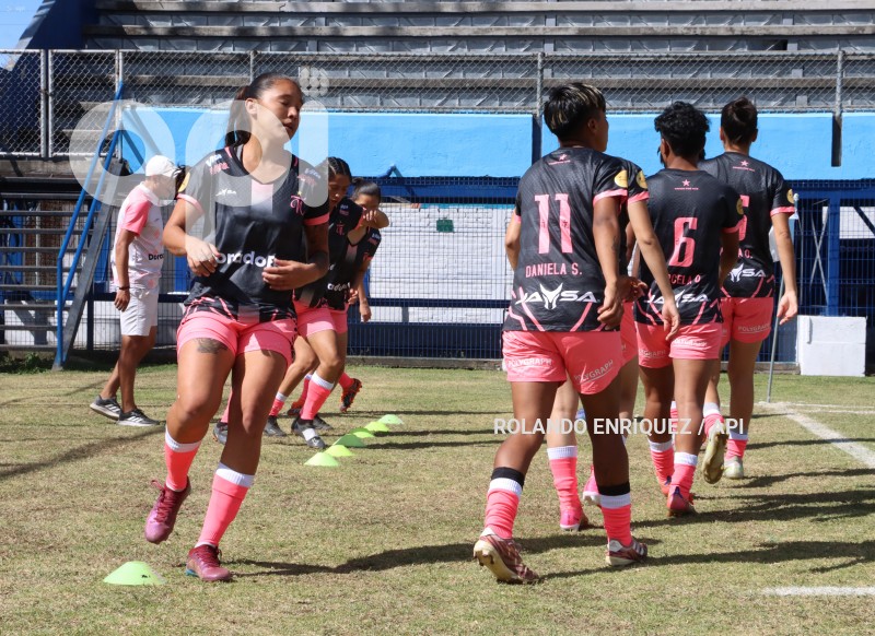 FBL-SUPERLIGA-FEMENINA-NANAS-BARCELONA