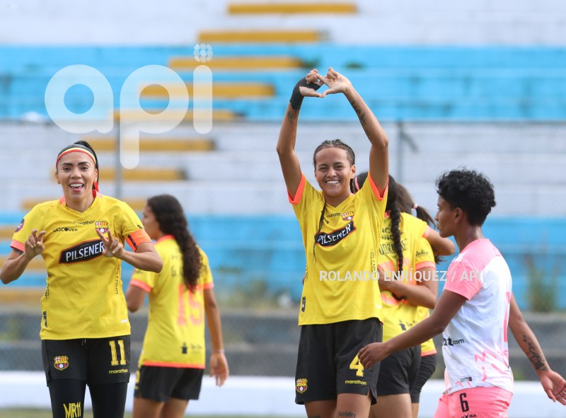 FBL-SUPERLIGA-FEMENINA-NANAS-BARCELONA