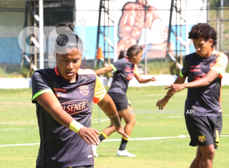FBL-SUPERLIGA-FEMENINA-NANAS-BARCELONA