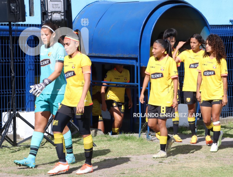 FBL-SUPERLIGA-FEMENINA-NANAS-BARCELONA