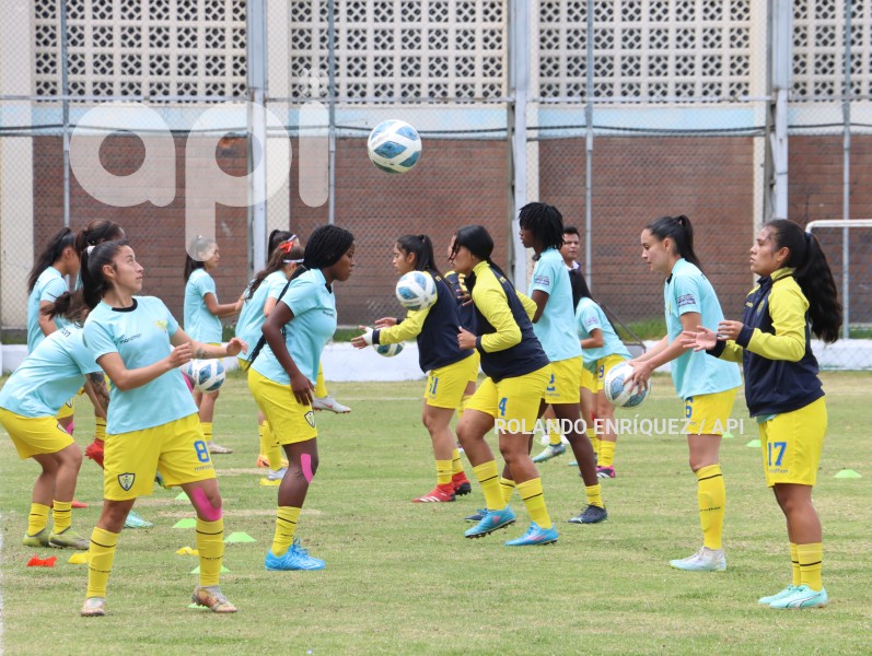 FBL-SUPERLIGA-FEMENINA-CATOLICA-LEONAS-NORTE