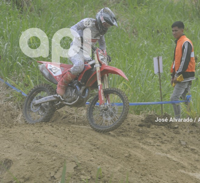 GYE-MOTOCROSS NICOLAS MERCHAN