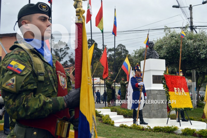 CUENCA-ANIVERSARIO NATALICIO-LIBERTADOR SIMON BOLIVAR