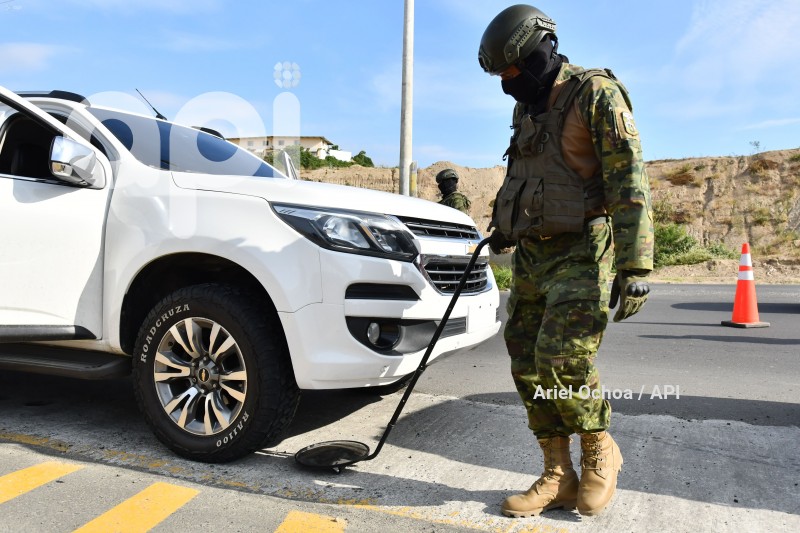MANTA-ESTADO-DE-EXCEPCION-CONTROL-ARMAS