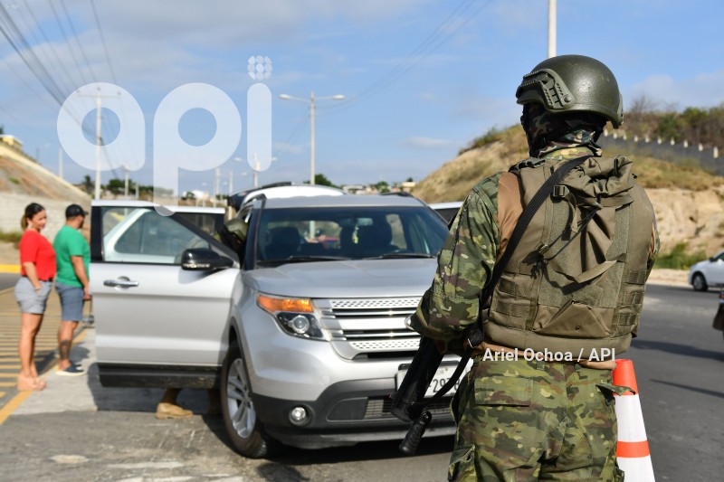 MANTA-ESTADO-DE-EXCEPCION-CONTROL-ARMAS
