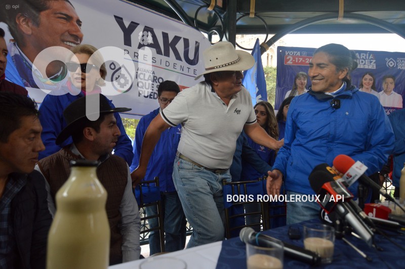 CUENCA-YAKU PEREZ FIRMA ACUERDO CON PRODUCTORES GANADEROS