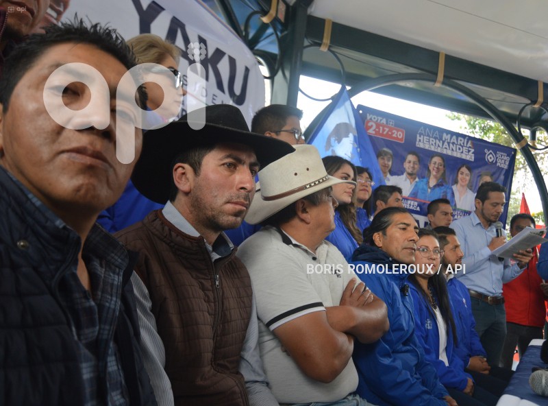 CUENCA-YAKU PEREZ FIRMA ACUERDO CON PRODUCTORES GANADEROS