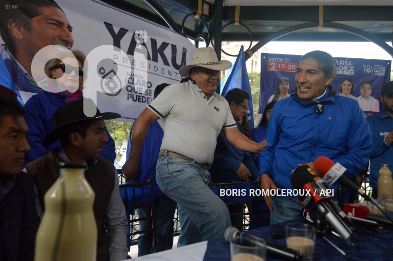 CUENCA-YAKU PEREZ FIRMA ACUERDO CON PRODUCTORES GANADEROS