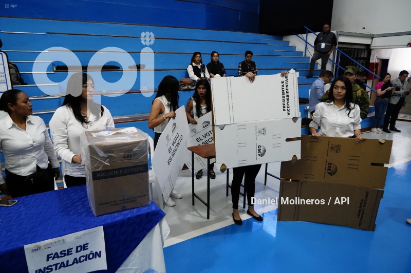 SIMULACRO-ELECCIONES-PRESIDENCIALES-UIO