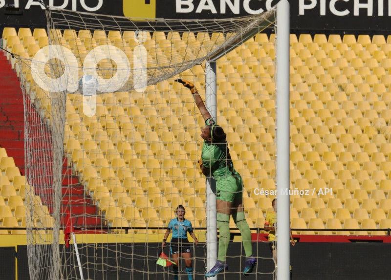 FBL-SUPERLIGA-BARCELONA-IBARRA