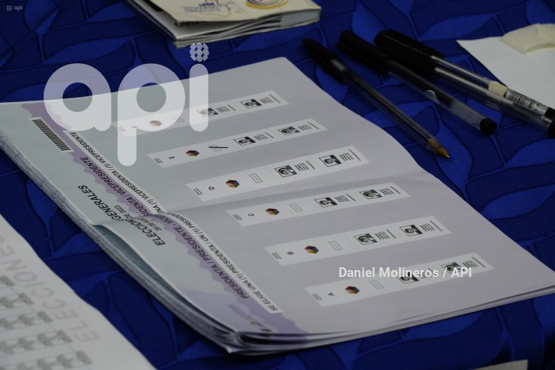 SIMULACRO-ELECCIONES-PRESIDENCIALES-UIO