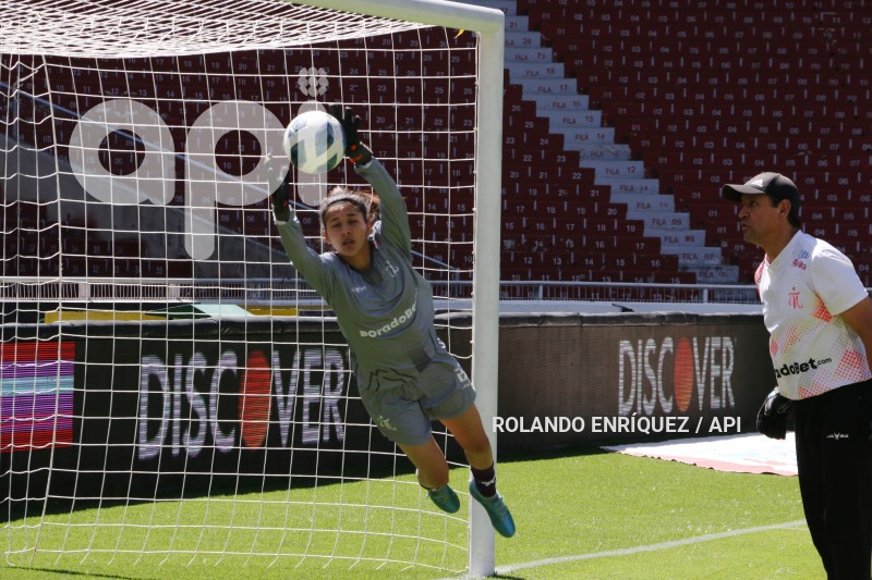 FBL-SUPERLIGA-FEMENINA-LDU-NANAS