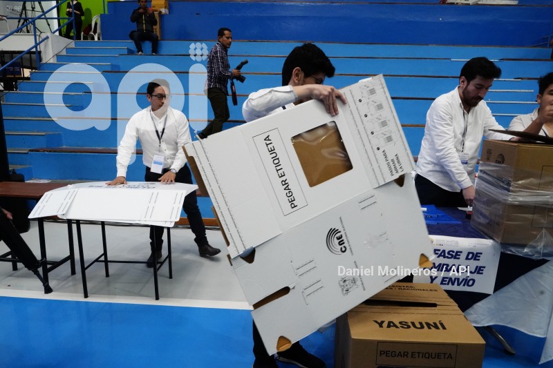 SIMULACRO-ELECCIONES-PRESIDENCIALES-UIO