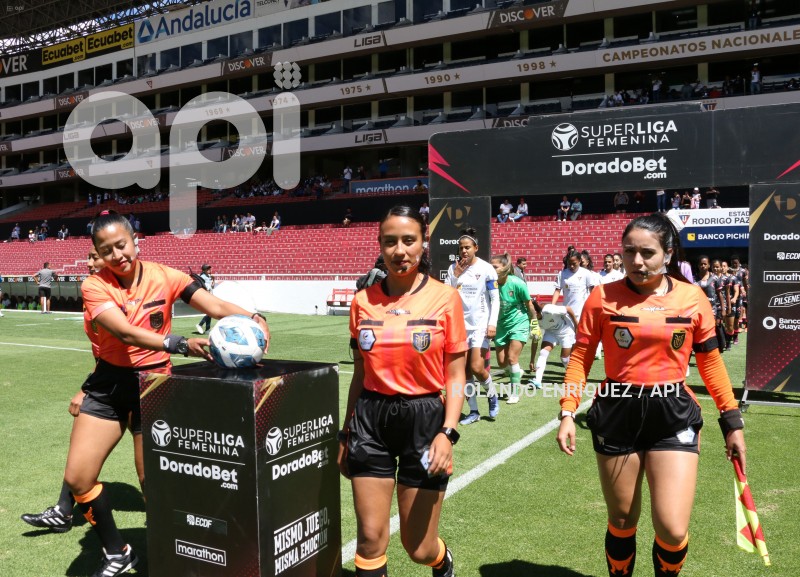 FBL-SUPERLIGA-FEMENINA-LDU-NANAS