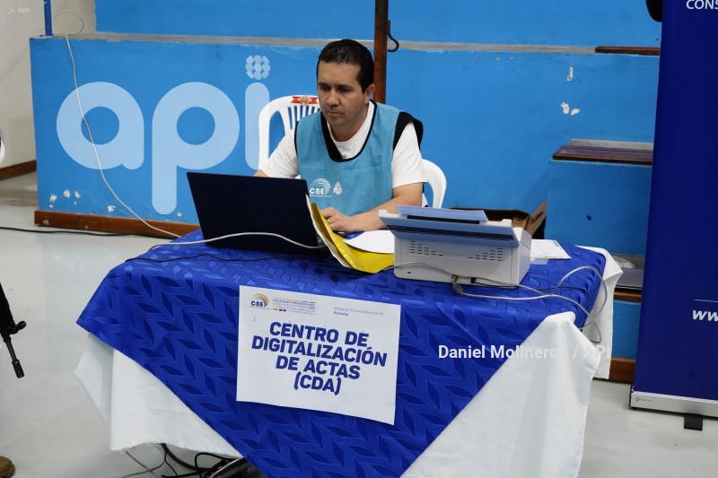 SIMULACRO-ELECCIONES-PRESIDENCIALES-UIO