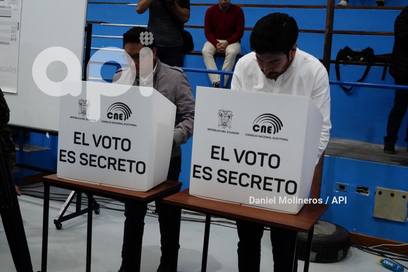 SIMULACRO-ELECCIONES-PRESIDENCIALES-UIO