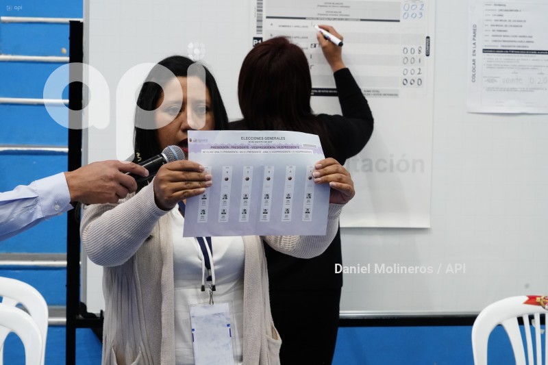 SIMULACRO-ELECCIONES-PRESIDENCIALES-UIO