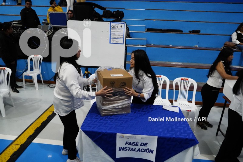 SIMULACRO-ELECCIONES-PRESIDENCIALES-UIO