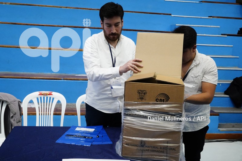SIMULACRO-ELECCIONES-PRESIDENCIALES-UIO