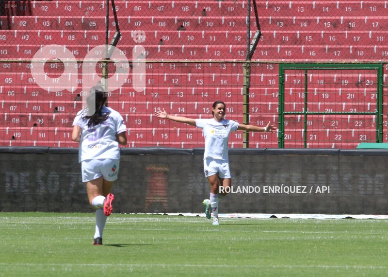 FBL-SUPERLIGA-FEMENINA-LDU-NANAS