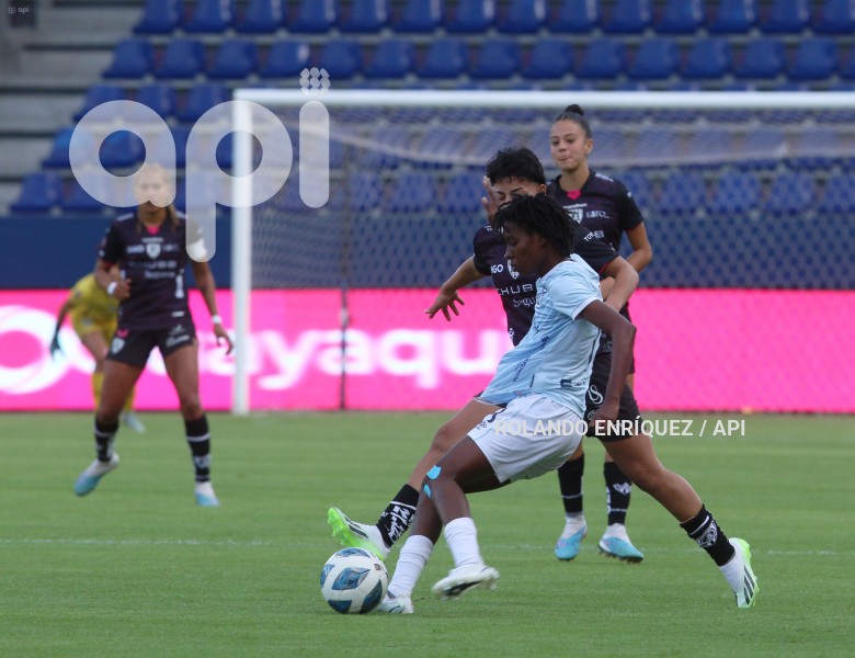 FBL-SUPERLIGA-FEMENINA-DRAGONAS-CATOLICA