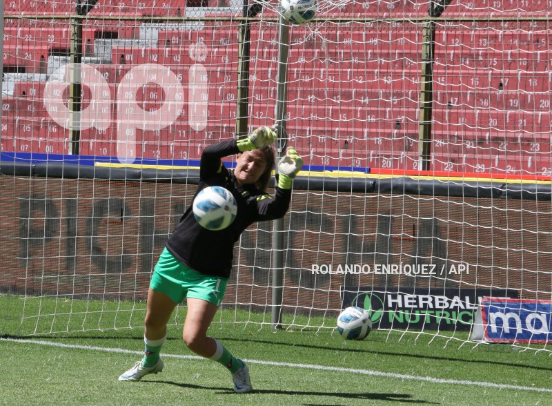 FBL-SUPERLIGA-FEMENINA-LDU-NANAS