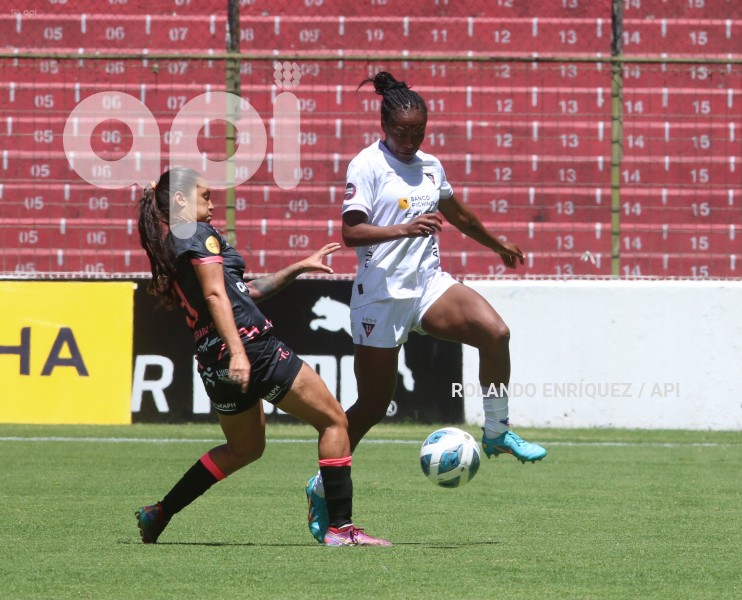 FBL-SUPERLIGA-FEMENINA-LDU-NANAS