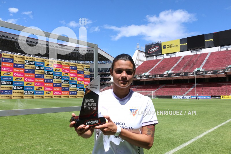 FBL-SUPERLIGA-FEMENINA-LDU-NANAS