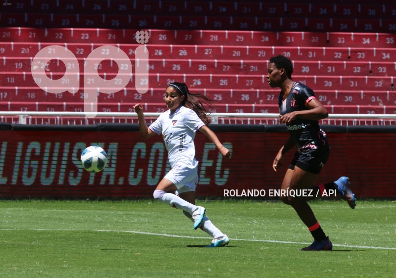 FBL-SUPERLIGA-FEMENINA-LDU-NANAS