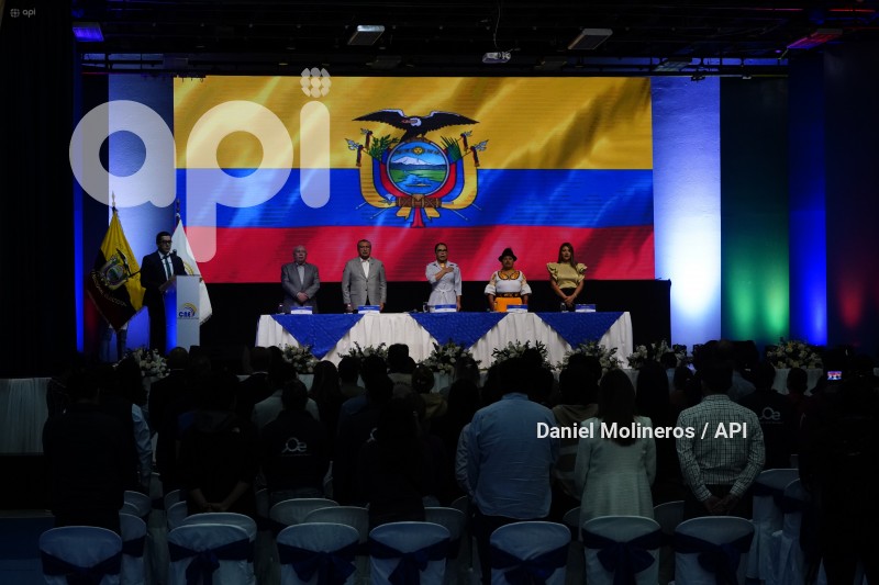 SIMULACRO-ELECCIONES-PRESIDENCIALES-UIO