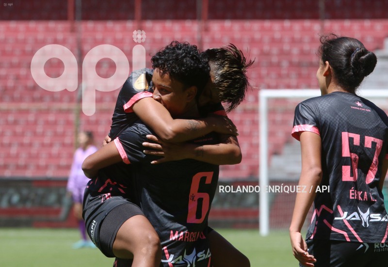 FBL-SUPERLIGA-FEMENINA-LDU-NANAS