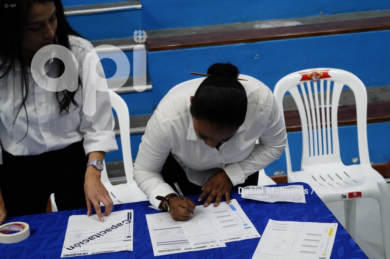 SIMULACRO-ELECCIONES-PRESIDENCIALES-UIO