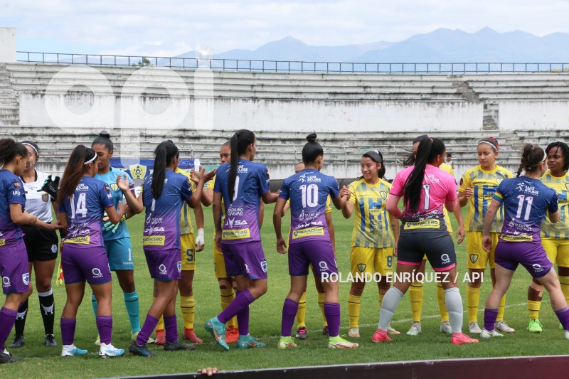 FBL-SUPERLIGA-FEMENINA-LEONES-NORTE-ESPUCE