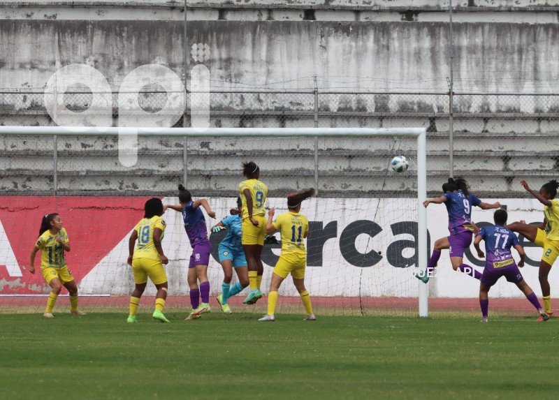 FBL-SUPERLIGA-FEMENINA-LEONES-NORTE-ESPUCE