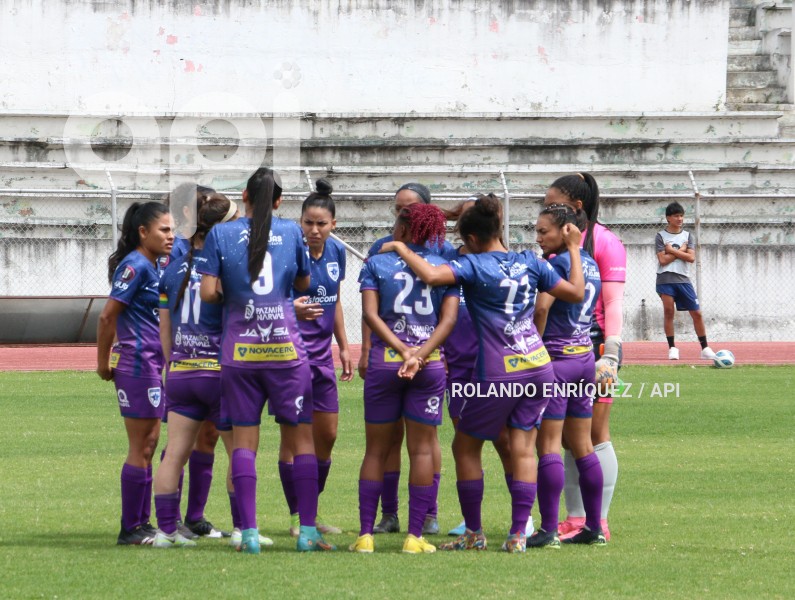 FBL-SUPERLIGA-FEMENINA-LEONES-NORTE-ESPUCE