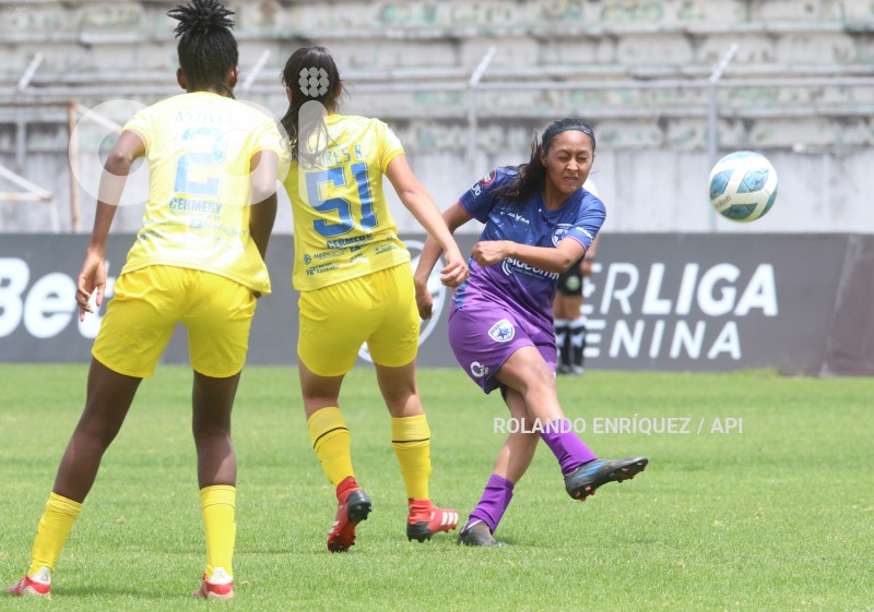 FBL-SUPERLIGA-FEMENINA-LEONES-NORTE-ESPUCE