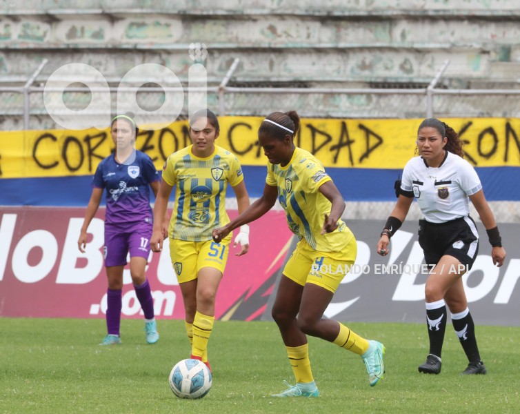 FBL-SUPERLIGA-FEMENINA-LEONES-NORTE-ESPUCE