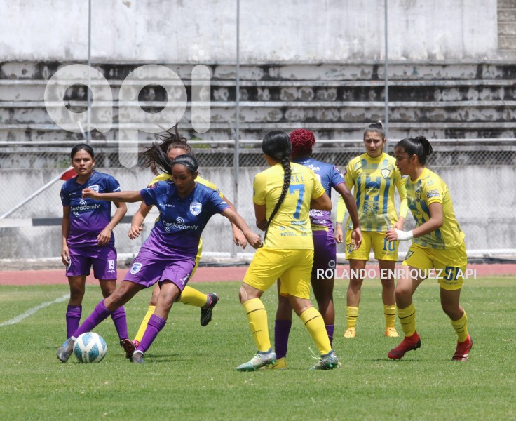 FBL-SUPERLIGA-FEMENINA-LEONES-NORTE-ESPUCE