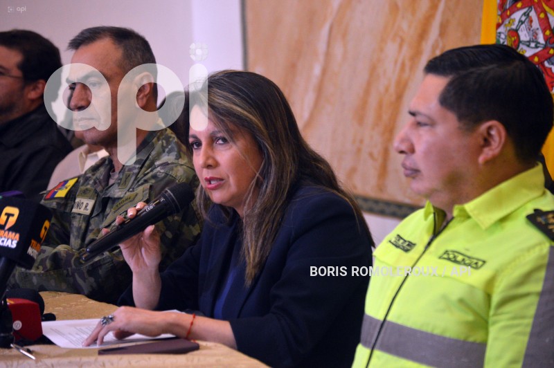 CUENCA-RUEDA DE PRENSA GOBERNADORA