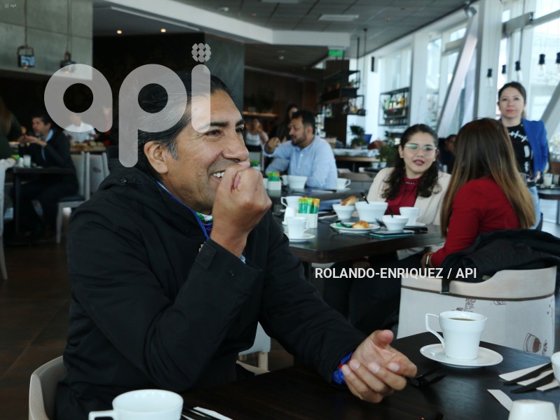 DIALOGO-PRENSA-YAKU-PEREZ