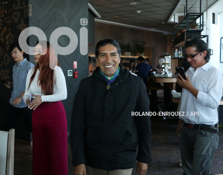 DIALOGO-PRENSA-YAKU-PEREZ