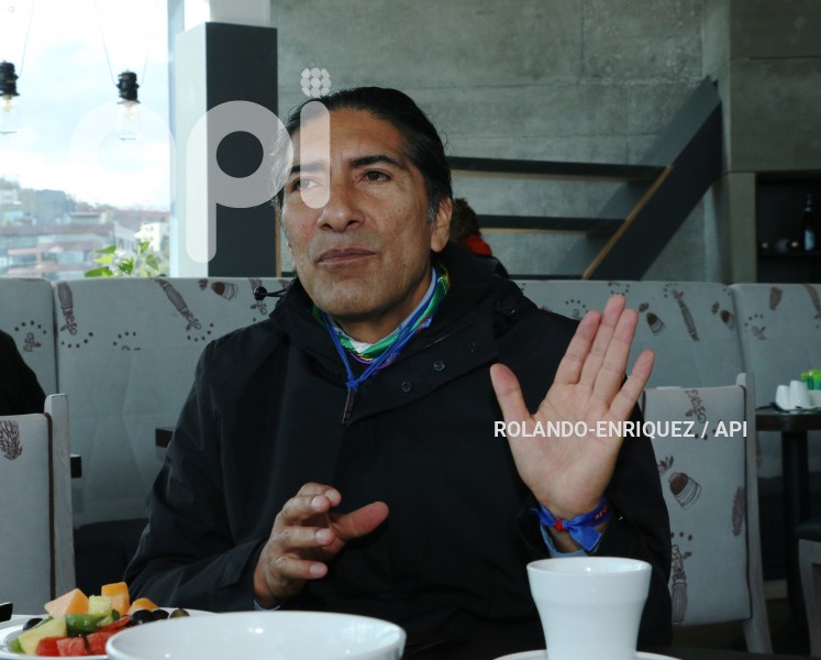 DIALOGO-PRENSA-YAKU-PEREZ